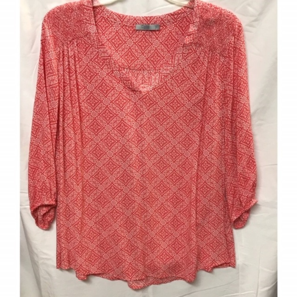 Pretty Coral V-Neck Bouse w/Shoulder Accent, Sz 2X